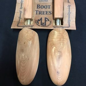 BOOT TREES